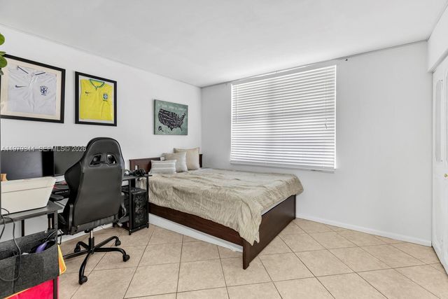 4550 NW 18th Ave 206, Deerfield Beach, FL 33064