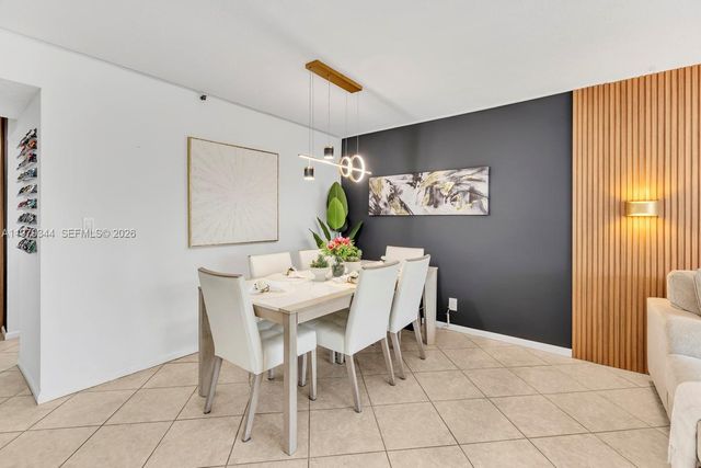 4550 NW 18th Ave 206, Deerfield Beach, FL 33064