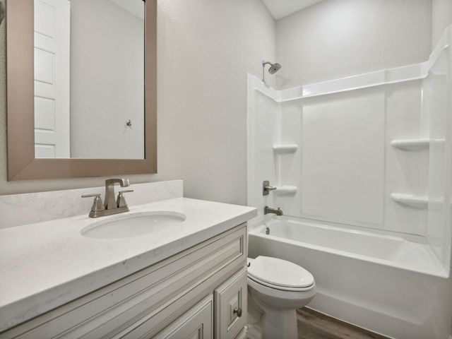 18 S Founders Way, Hattiesburg, MS 39401