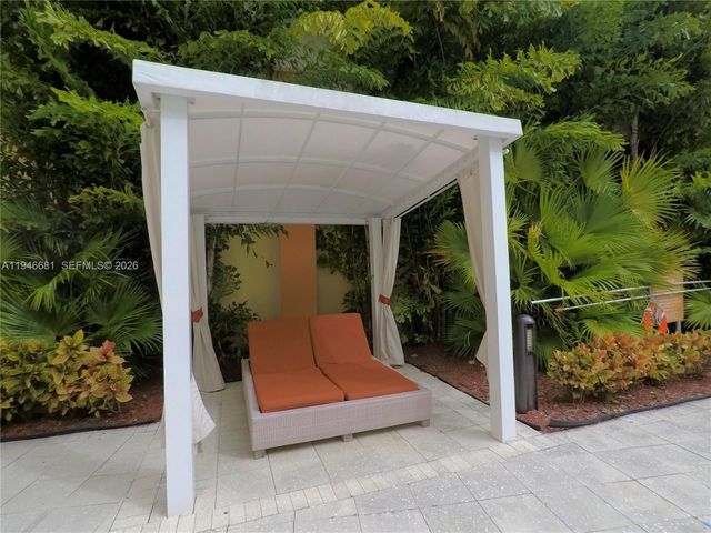 2775 NE 187th Street 506, Aventura, FL 33180