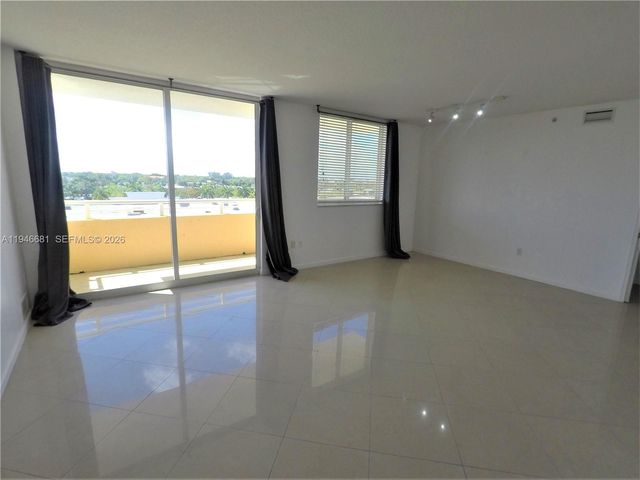 2775 NE 187th Street 506, Aventura, FL 33180