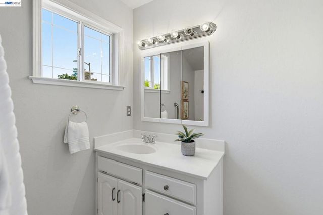 2223 Camino Brazos, Pleasanton, CA 94566