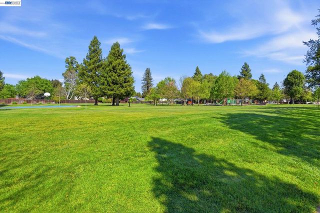 2223 Camino Brazos, Pleasanton, CA 94566