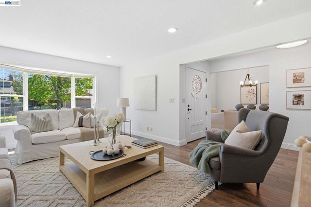 2223 Camino Brazos, Pleasanton, CA 94566