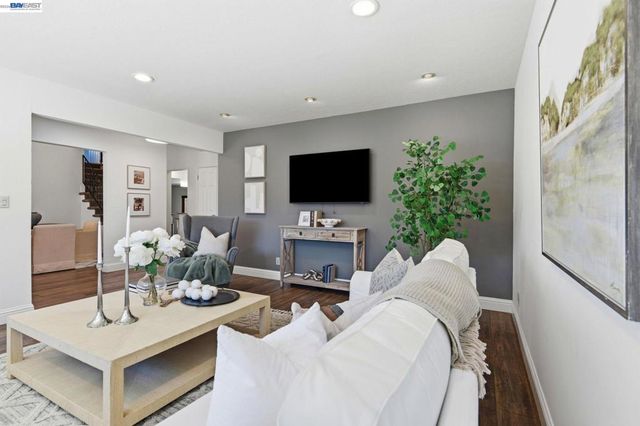 2223 Camino Brazos, Pleasanton, CA 94566