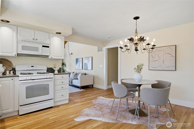 6225 106th Avenue NE, Kirkland, WA 98033