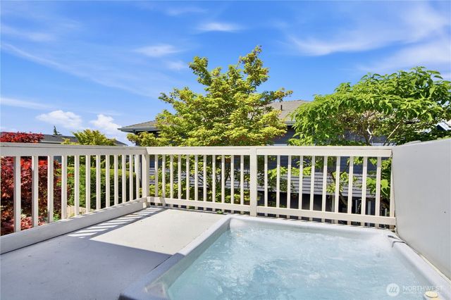 6225 106th Avenue NE, Kirkland, WA 98033