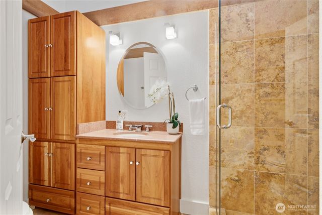 6225 106th Avenue NE, Kirkland, WA 98033