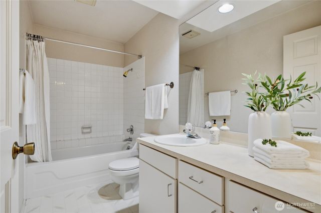 6225 106th Avenue NE, Kirkland, WA 98033