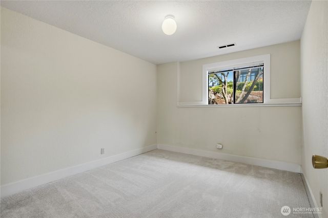 6225 106th Avenue NE, Kirkland, WA 98033