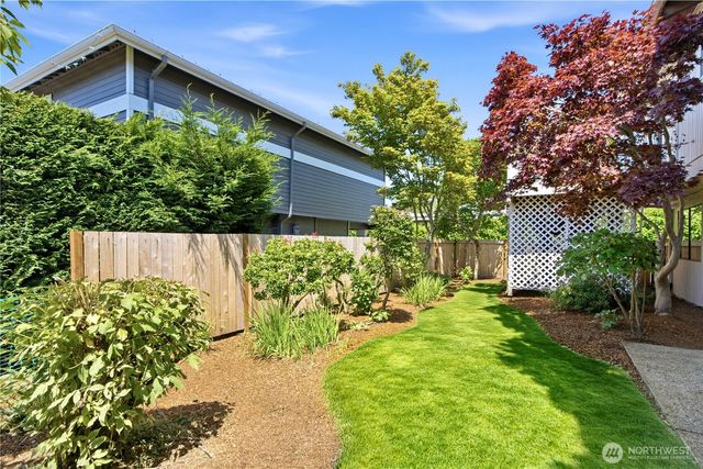 6225 106th Avenue NE, Kirkland, WA 98033