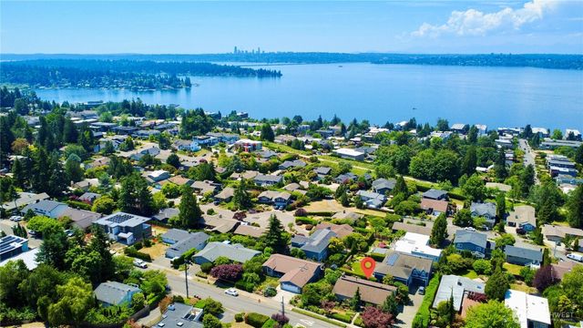 6225 106th Avenue NE, Kirkland, WA 98033