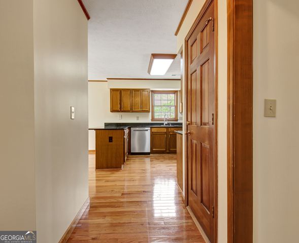 321 Walnut Grove Road, Peachtree City, GA 30269