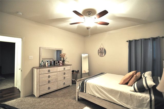 7512 Howling Coyote Lane, Fort Worth, TX 76131