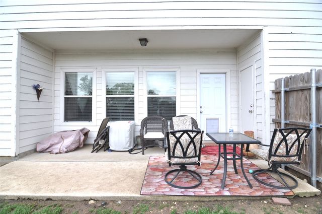 7512 Howling Coyote Lane, Fort Worth, TX 76131