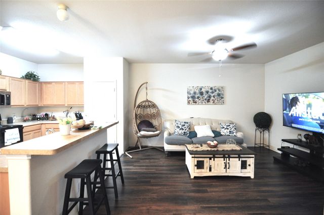 7512 Howling Coyote Lane, Fort Worth, TX 76131