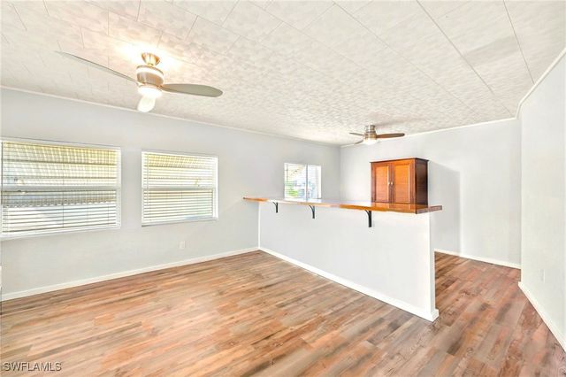 204 Sun CIR, Fort Myers, FL 33905