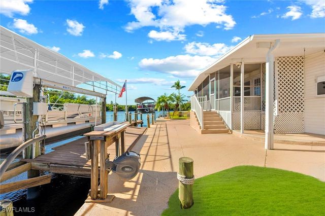 204 Sun CIR, Fort Myers, FL 33905