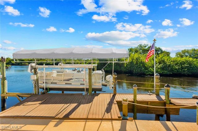 204 Sun CIR, Fort Myers, FL 33905