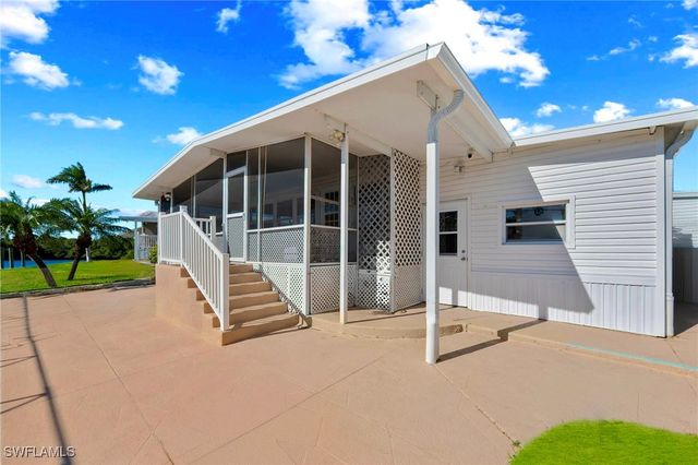 204 Sun CIR, Fort Myers, FL 33905