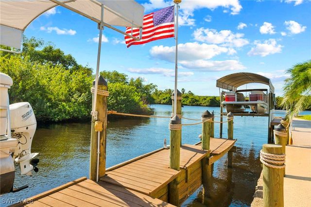 204 Sun CIR, Fort Myers, FL 33905