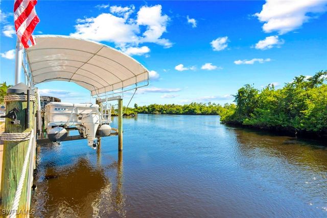 204 Sun CIR, Fort Myers, FL 33905