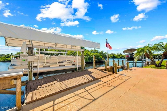 204 Sun CIR, Fort Myers, FL 33905