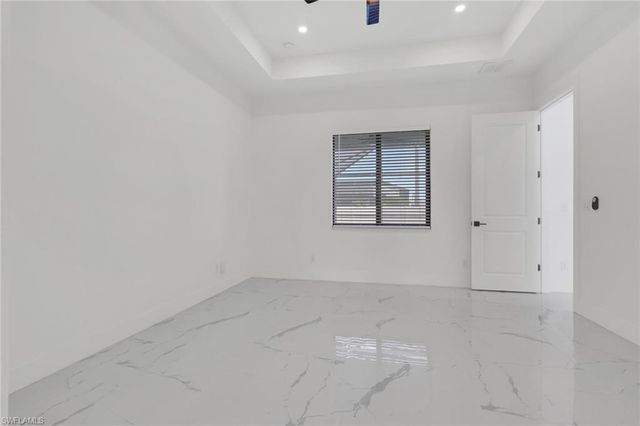 1427 SW Embers TER, Cape Coral, FL 33991