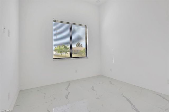 1427 SW Embers TER, Cape Coral, FL 33991