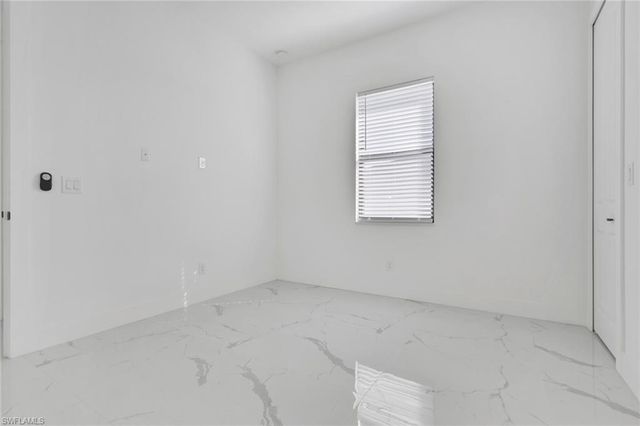 1427 SW Embers TER, Cape Coral, FL 33991