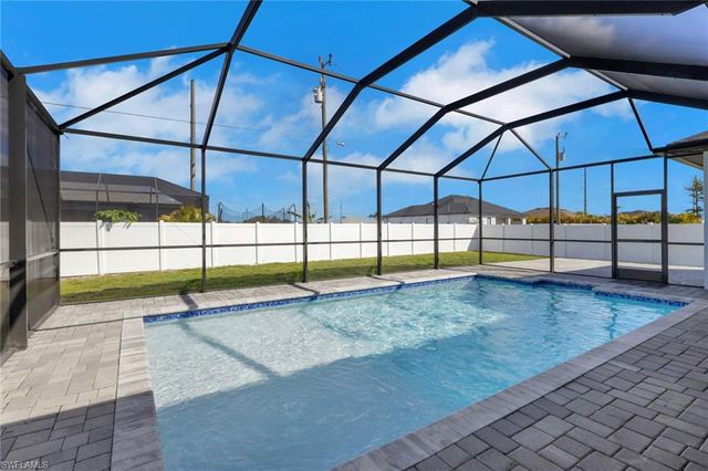 1427 SW Embers TER, Cape Coral, FL 33991