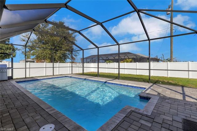 1427 SW Embers TER, Cape Coral, FL 33991