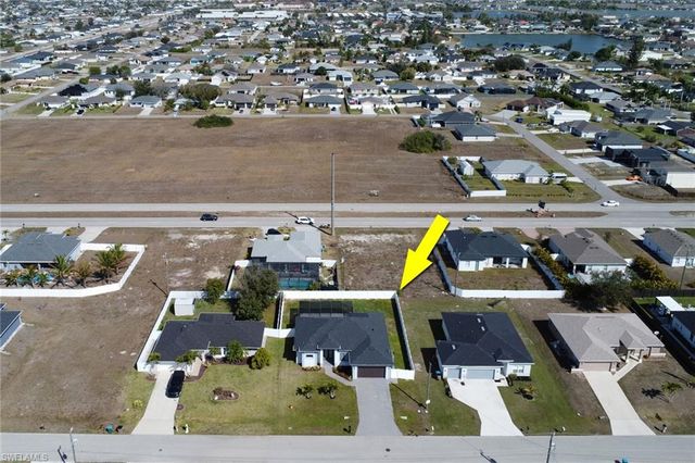 1427 SW Embers TER, Cape Coral, FL 33991