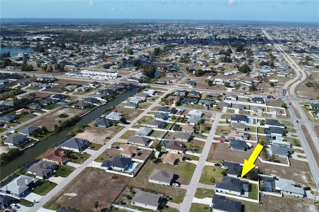 1427 SW Embers TER, Cape Coral, FL 33991