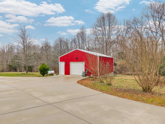 177 Zenith Allen Ln, Cookeville, TN 38501