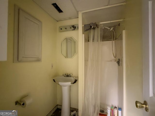 4736 Bridgewater Drive, Lilburn, GA 30047