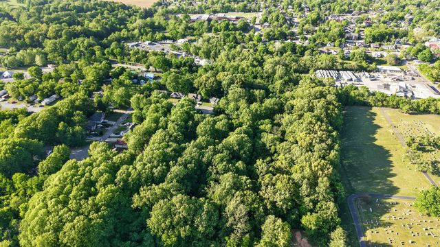 212 Juanita Dr, Springfield, TN 37172