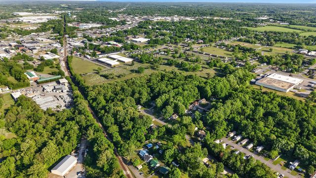 212 Juanita Dr, Springfield, TN 37172
