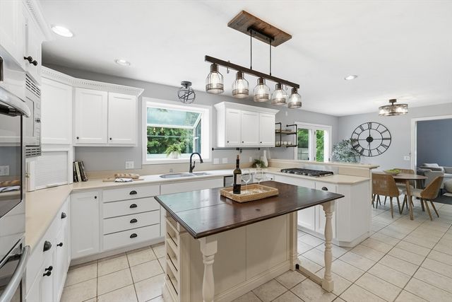 48 Fitchburg St, Marlborough, MA 01752