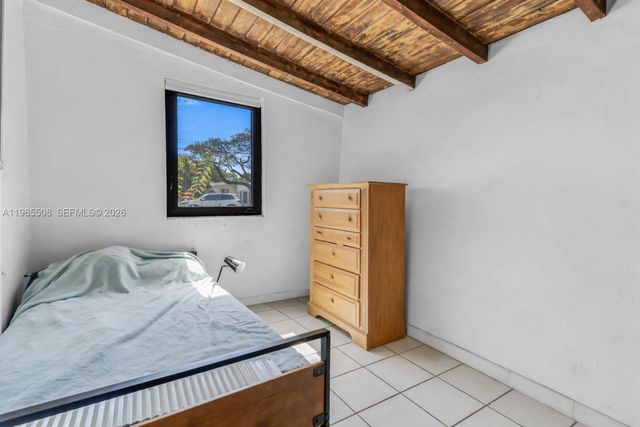 6561 SW 34th St, Miami, FL 33155