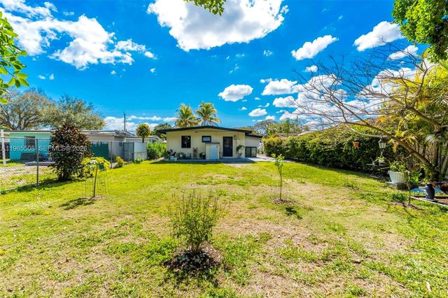 6561 SW 34th St, Miami, FL 33155