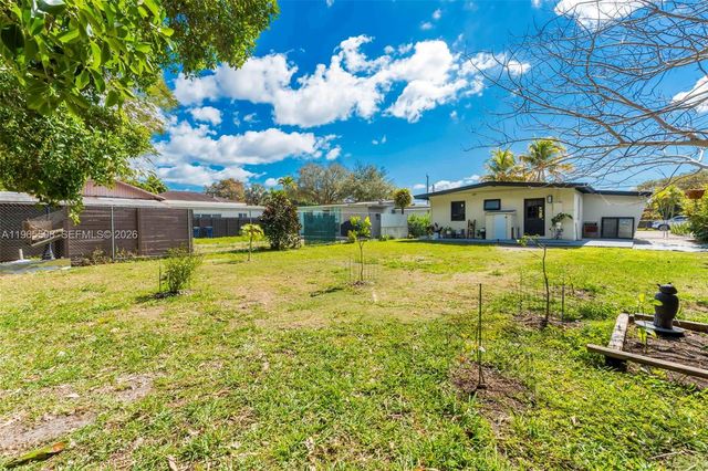 6561 SW 34th St, Miami, FL 33155