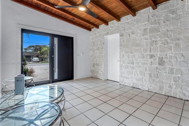 6561 SW 34th St, Miami, FL 33155