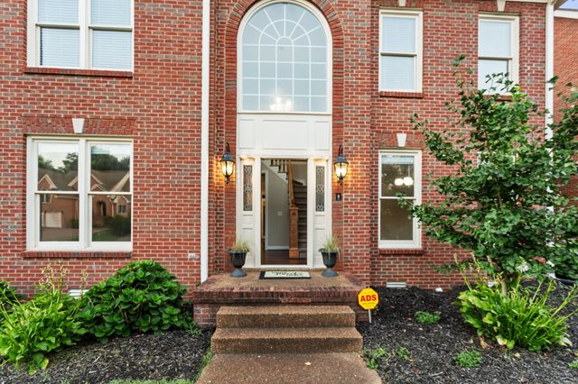 113 Doral Ln, Hendersonville, TN 37075