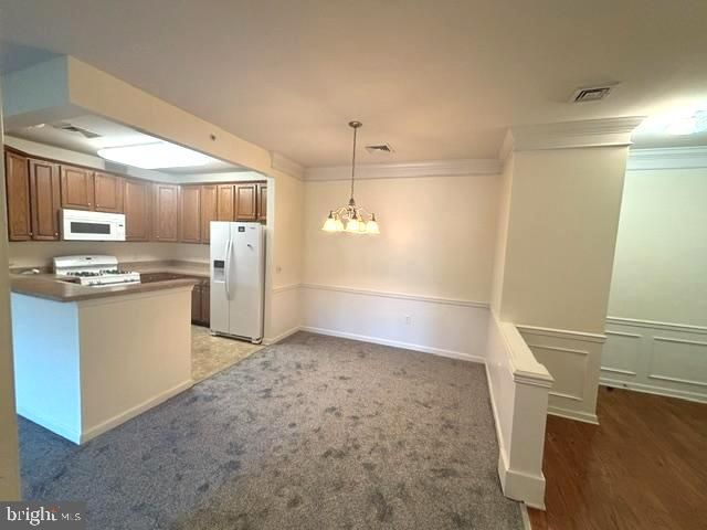 734 CREEKSIDE DR, Brookhaven, PA 19015
