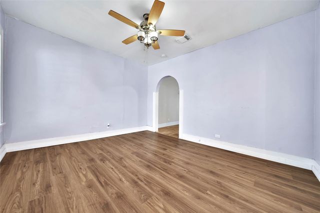 5020 Jefferson Street, Houston, TX 77023
