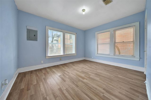 5020 Jefferson Street, Houston, TX 77023