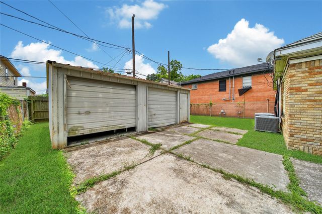 5020 Jefferson Street, Houston, TX 77023