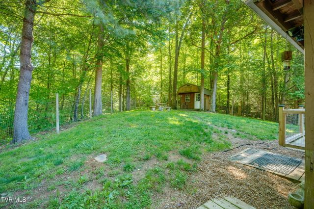 1285 Frank Roberts Road, Afton, TN 37616