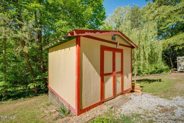 1285 Frank Roberts Road, Afton, TN 37616